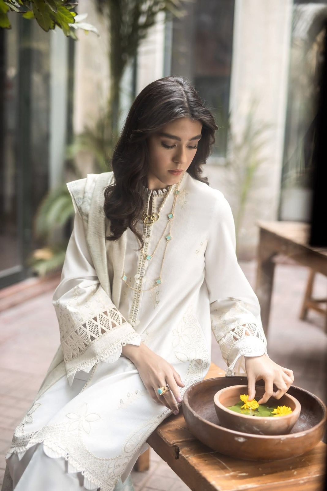 Suffuse Off-White 3pcs Embroidered Suit